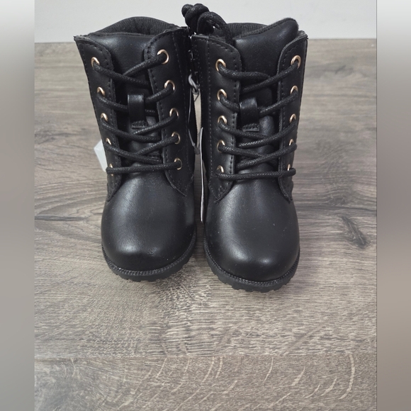 Girls Toddler Back Quilted Boots Size 6 NWT - Picture 2 of 5